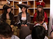 日本角色扮演辣妹群交潮吹