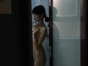 推女郎艾慄慄 自拍沐浴